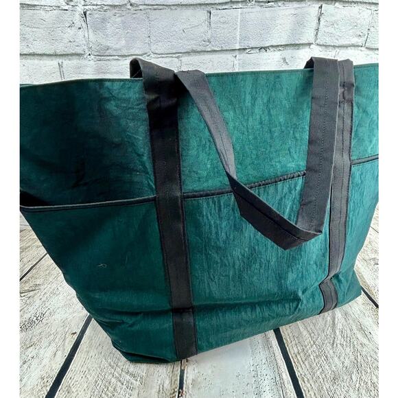 Large Capacity Folding Travel Bag - Water Resistant Tote - Travel Duffle - Gym - Picture 1 of 5